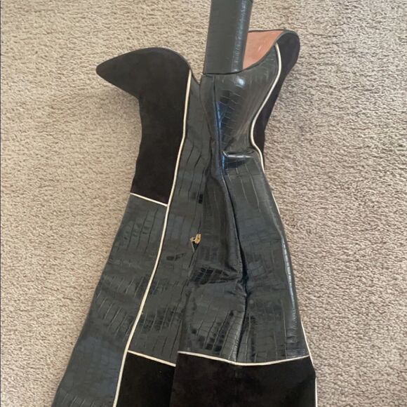 Leather over the knee boots - Picture 9 of 13